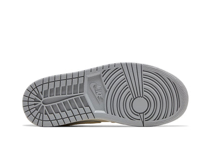 Jordan 1 Low Sail Soft Pearl (Women's) sneaker afbeelding 4 - stylecode IH7323-100