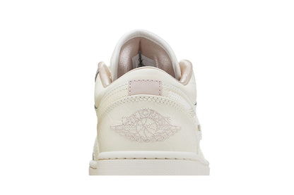 Jordan 1 Low Sail Soft Pearl (Women's) sneaker afbeelding 7 - stylecode IH7323-100
