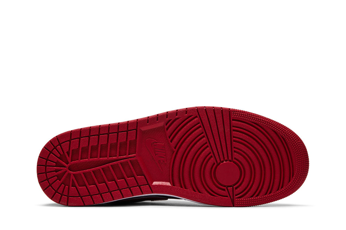 Jordan 1 Low SE Patent Varsity Red Black sneaker afbeelding 4 - stylecode HV4089-006