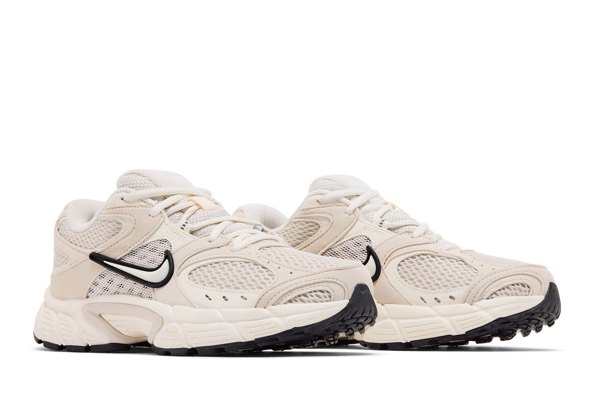 Nike V5 RNR Light Orewood Brown Black Pale Ivory (Women's) sneaker afbeelding 8 - stylecode II6294-100