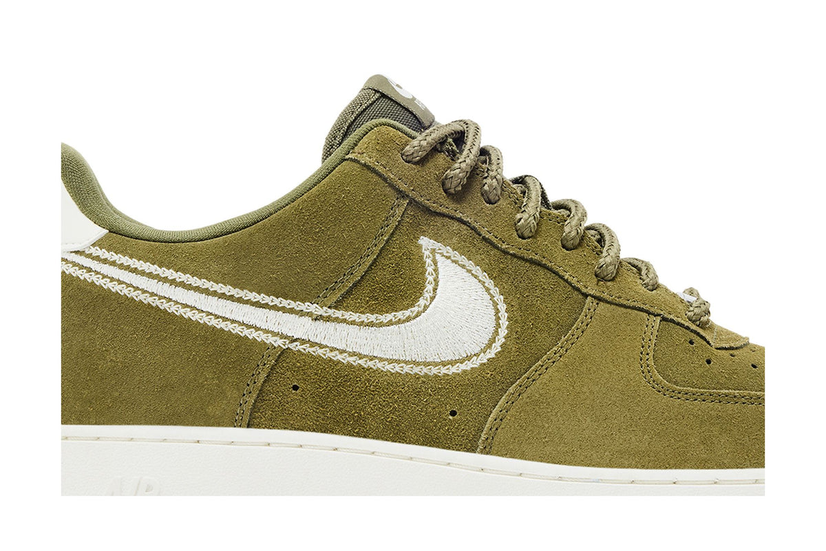 Nike Air Force 1 Low '07 Medium Olive Sail sneaker afbeelding 2 - stylecode HJ4465-201