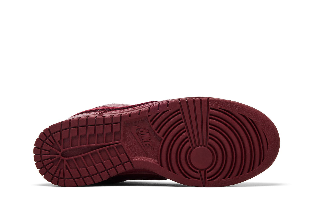 Nike Dunk Low Crocodile Team Red (Women's) sneaker afbeelding 4 - stylecode HV4388-600