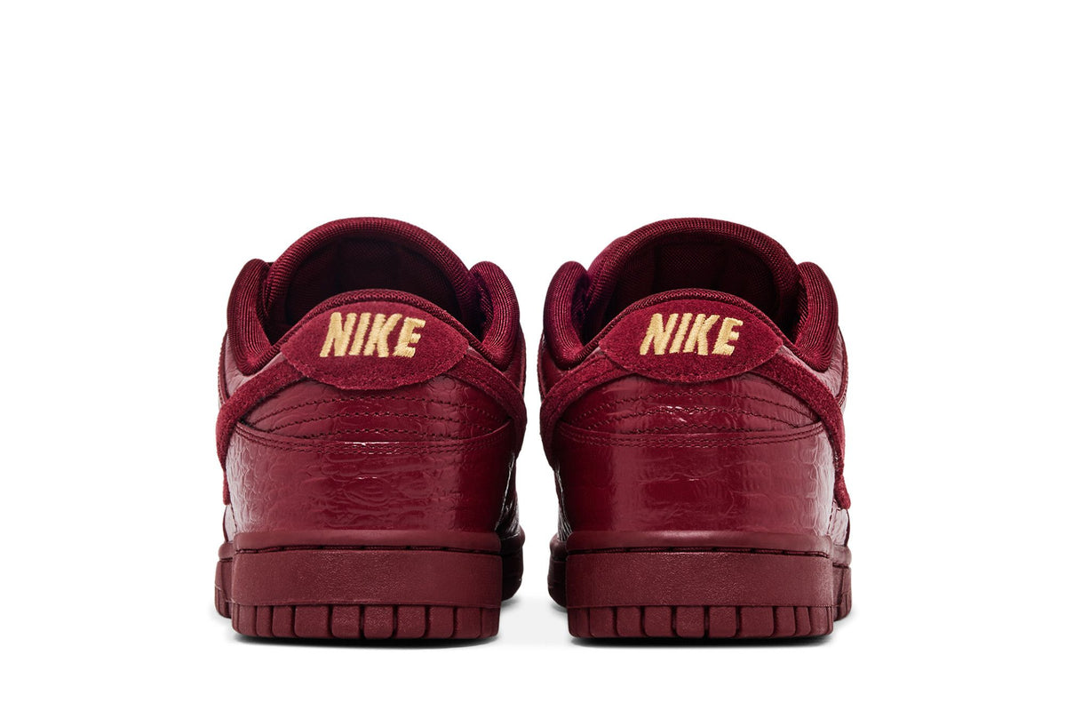 Nike Dunk Low Crocodile Team Red (Women's) sneaker afbeelding 6 - stylecode HV4388-600