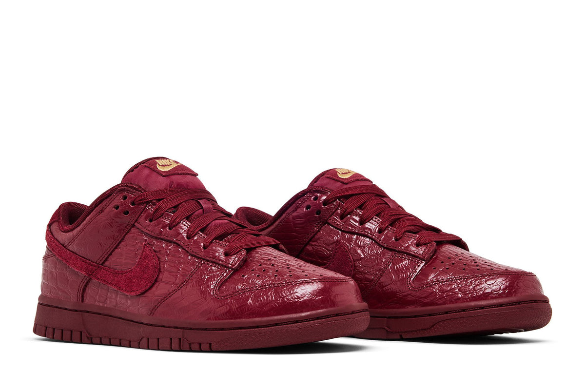Nike Dunk Low Crocodile Team Red (Women's) sneaker afbeelding 8 - stylecode HV4388-600