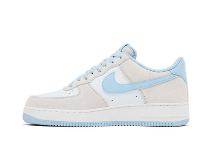 Nike Air Force 1 Low '07 LV8 Light Bone Light Armory Blue sneaker afbeelding 3 - stylecode FQ8714-005