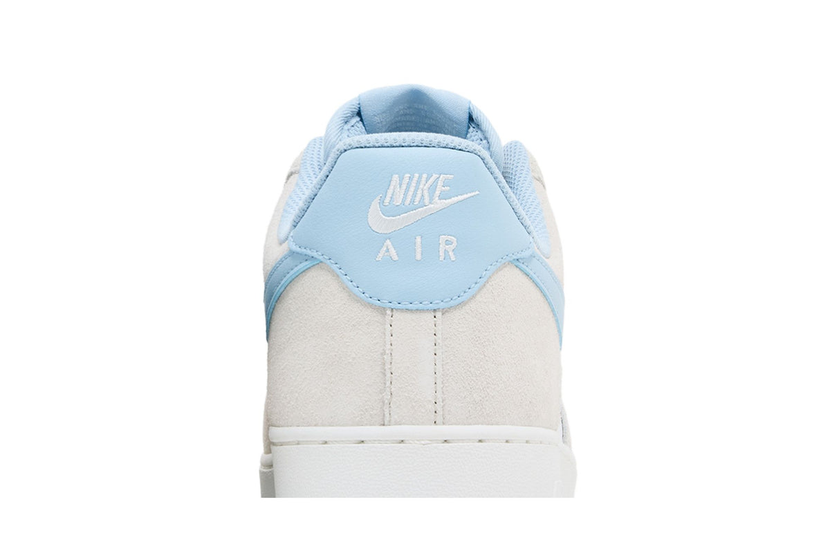Nike Air Force 1 Low '07 LV8 Light Bone Light Armory Blue sneaker afbeelding 7 - stylecode FQ8714-005