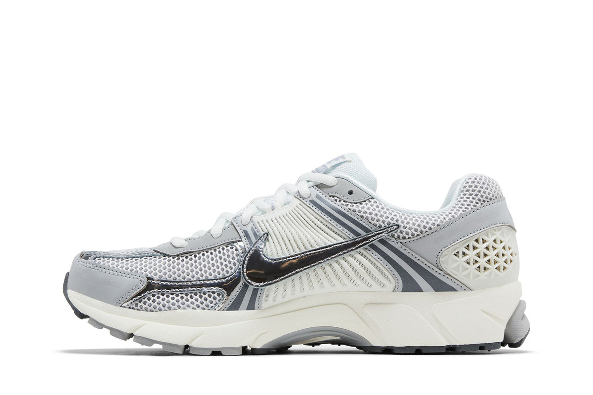 Nike Zoom Vomero 5 Metallic Silver sneaker afbeelding 3 - stylecode IM2219-121