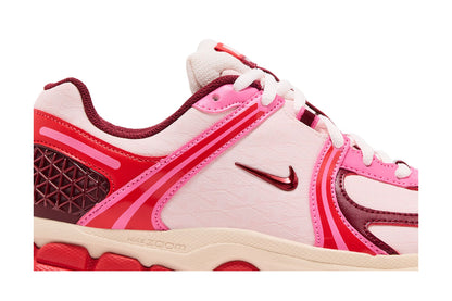 Nike Zoom Vomero 5 Light Soft Pink Team Red (Women's) sneaker afbeelding 2 - stylecode IM7185-640