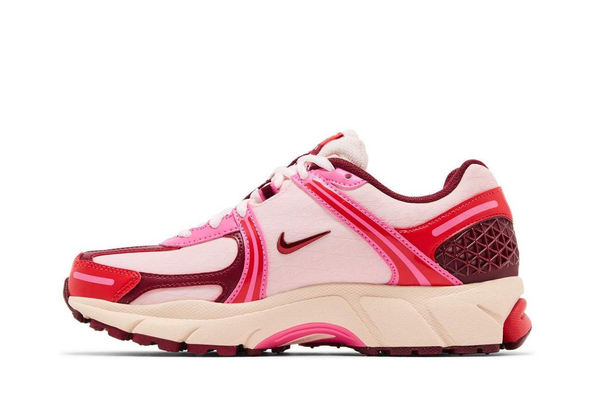 Nike Zoom Vomero 5 Light Soft Pink Team Red (Women's) sneaker afbeelding 3 - stylecode IM7185-640