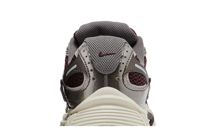 Nike V5 RNR Burgundy Crush College Grey (Women's) sneaker afbeelding 7 - stylecode HQ7901-602