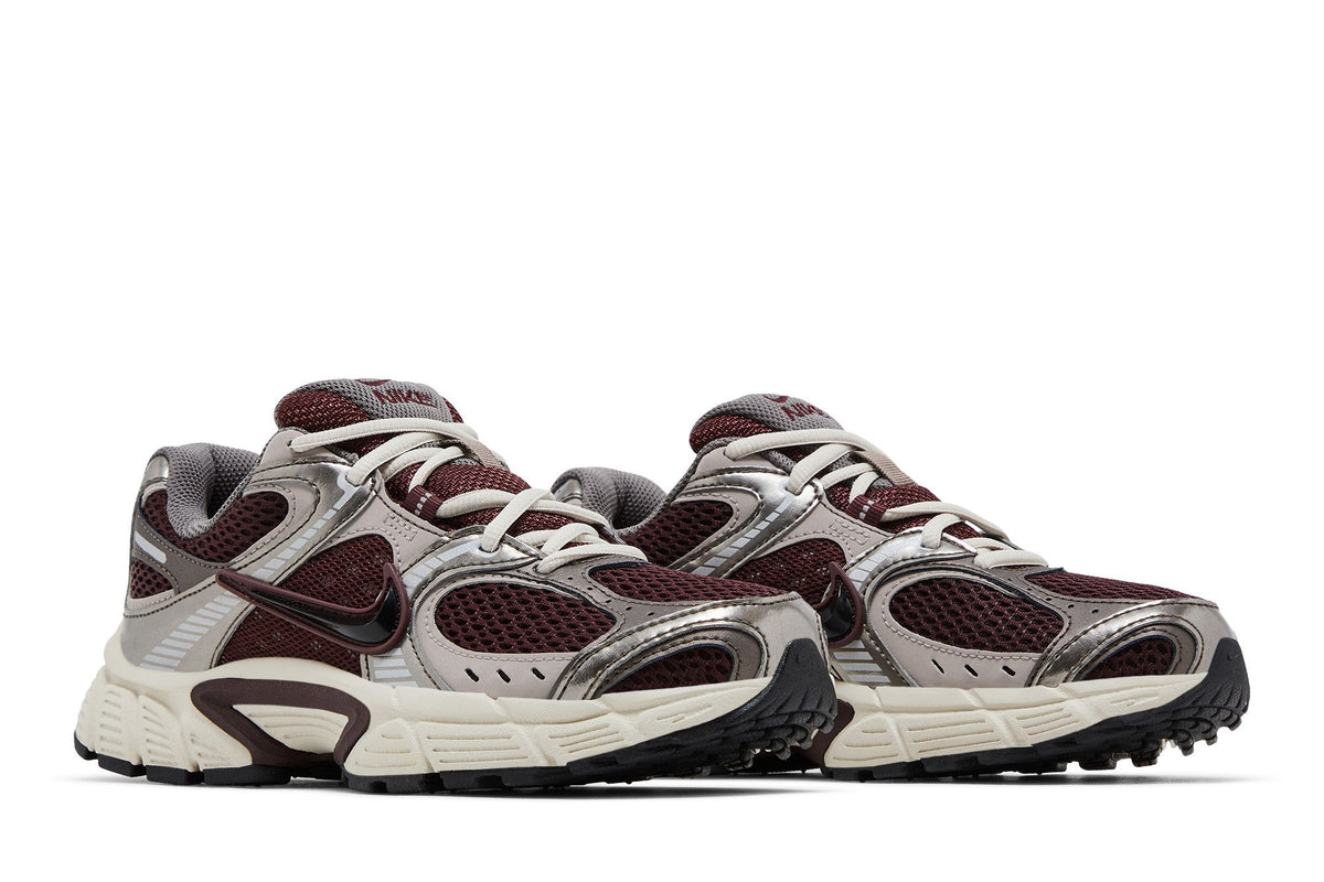 Nike V5 RNR Burgundy Crush College Grey (Women's) sneaker afbeelding 8 - stylecode HQ7901-602