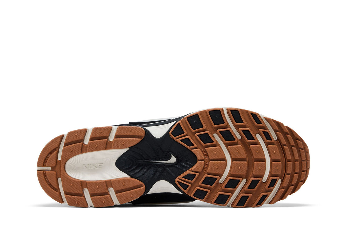 Nike V5 RNR Black Gum sneaker afbeelding 4 - stylecode II6292-004