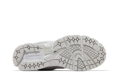 New Balance 2002R Rain Cloud Grey Matter White Green sneaker afbeelding 4 - stylecode U2002RK