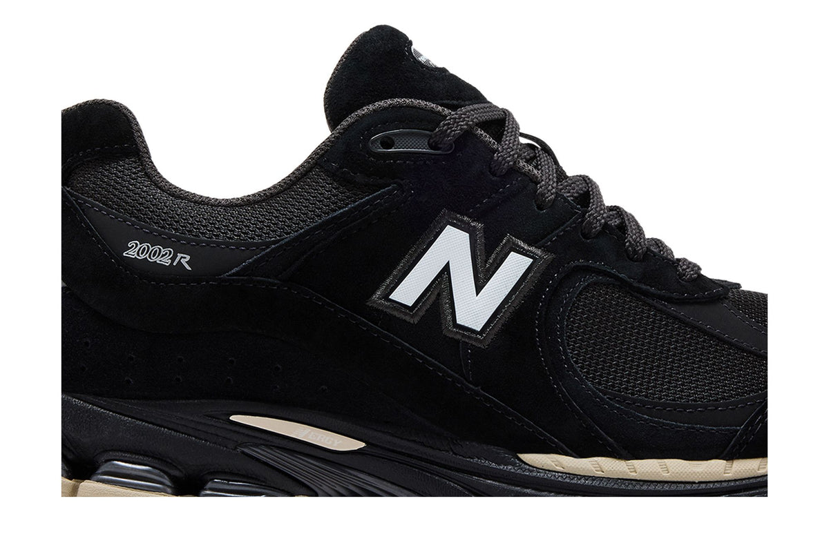 New Balance 2002R Black Timber Wolf White sneaker afbeelding 2 - stylecode U2002RL