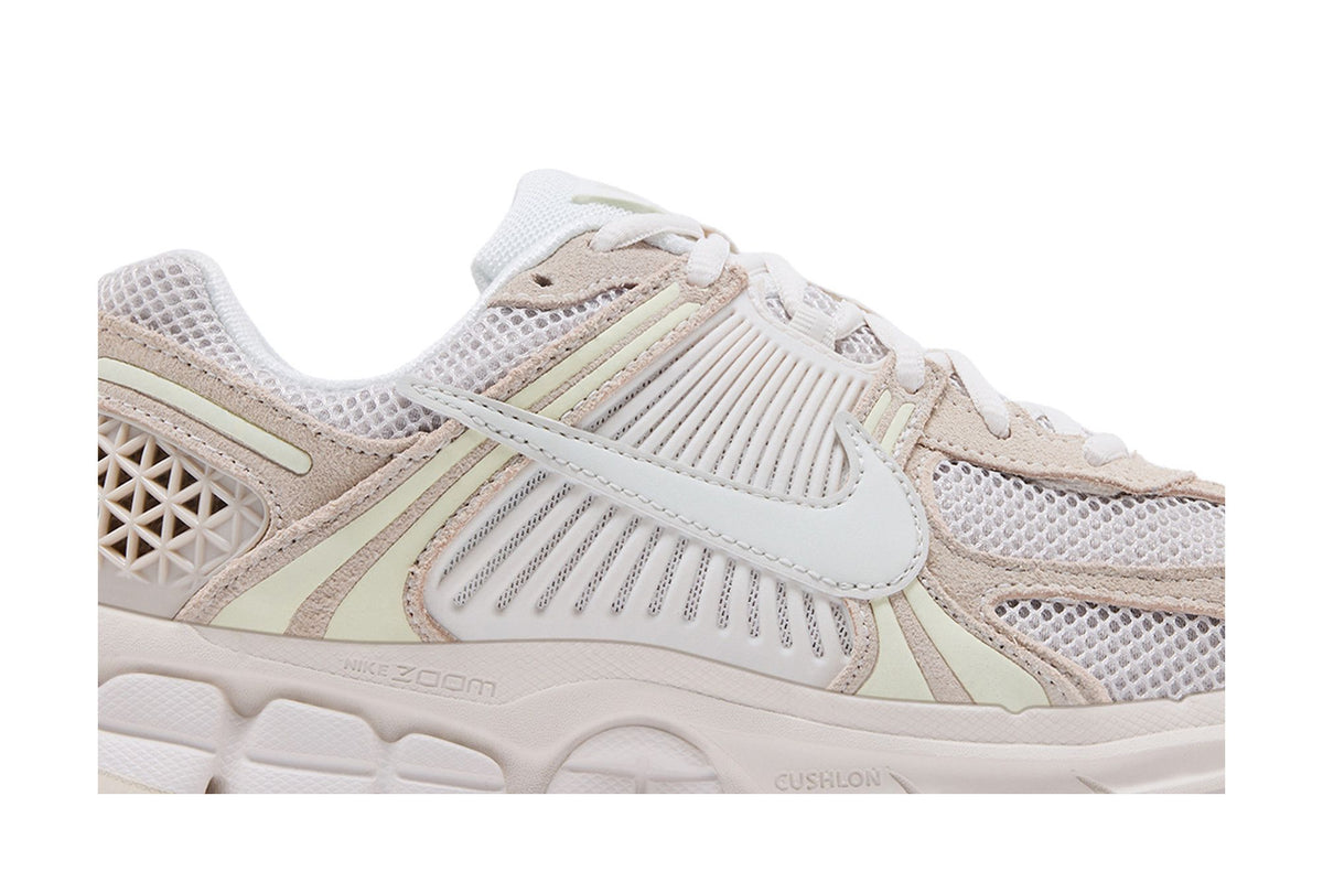 Nike Zoom Vomero 5 Phantom Light Bone (Women's) sneaker afbeelding 2 - stylecode HQ0458-003