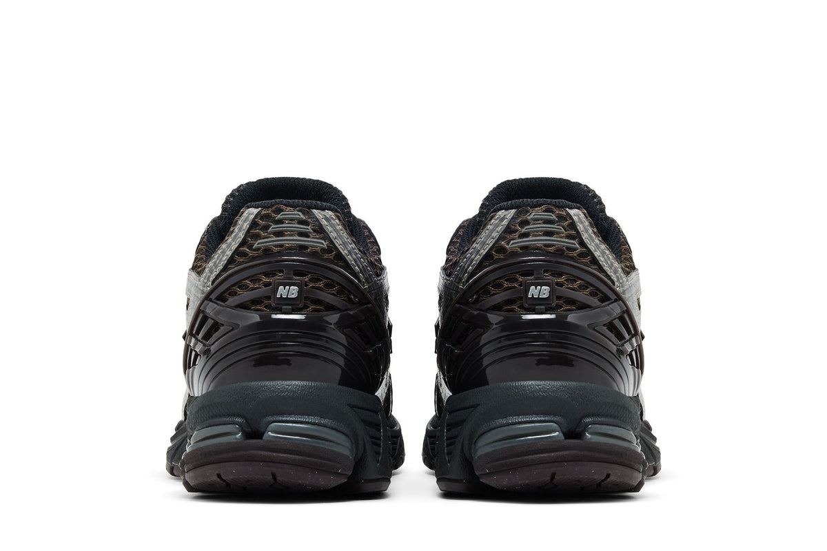 New Balance 1906R Snakeskin Thunder Brown sneaker afbeelding 6 - stylecode U19062NQ