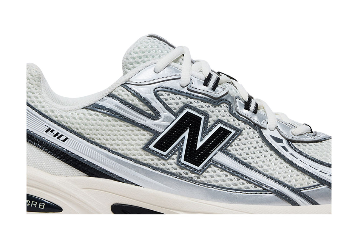 New Balance 740 Sea Salt Black Silver Metallic sneaker afbeelding 2 - stylecode U740BK2