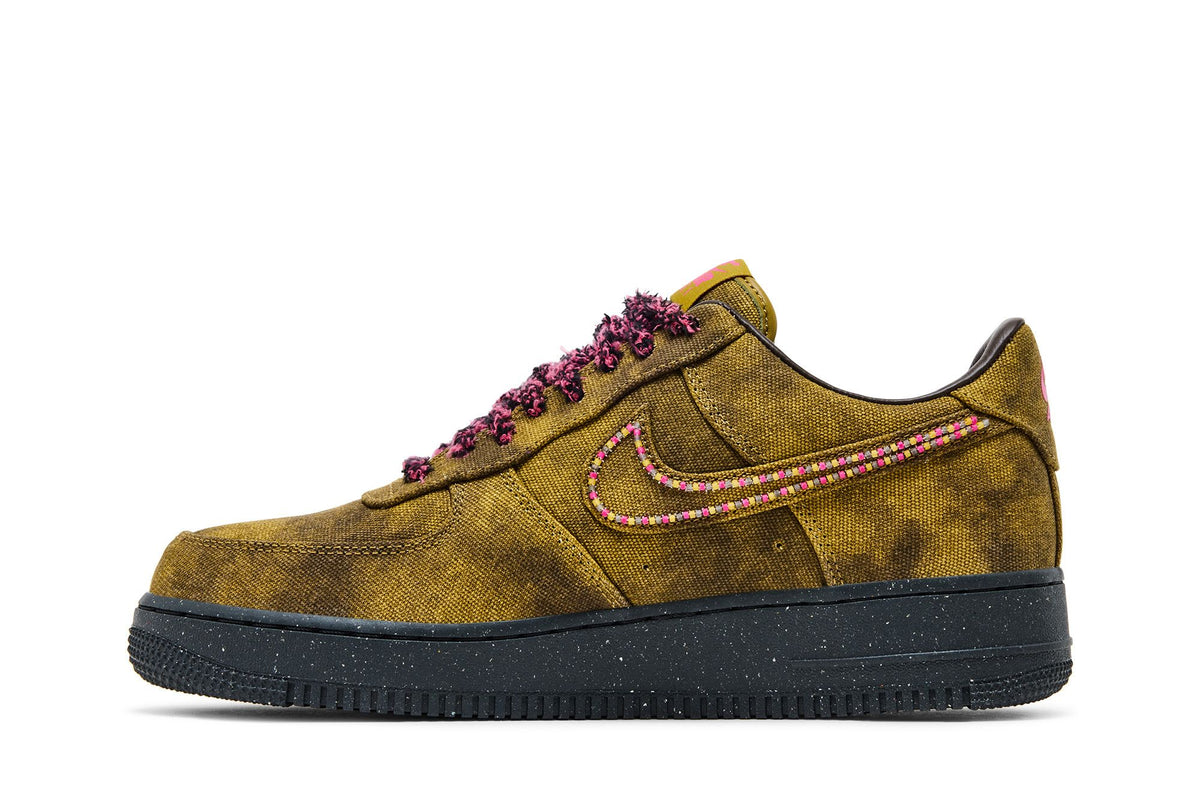 Nike Air Force 1 Low '07 QS Boucle Desert Moss Fierce Pink sneaker afbeelding 3 - stylecode IO4474-300