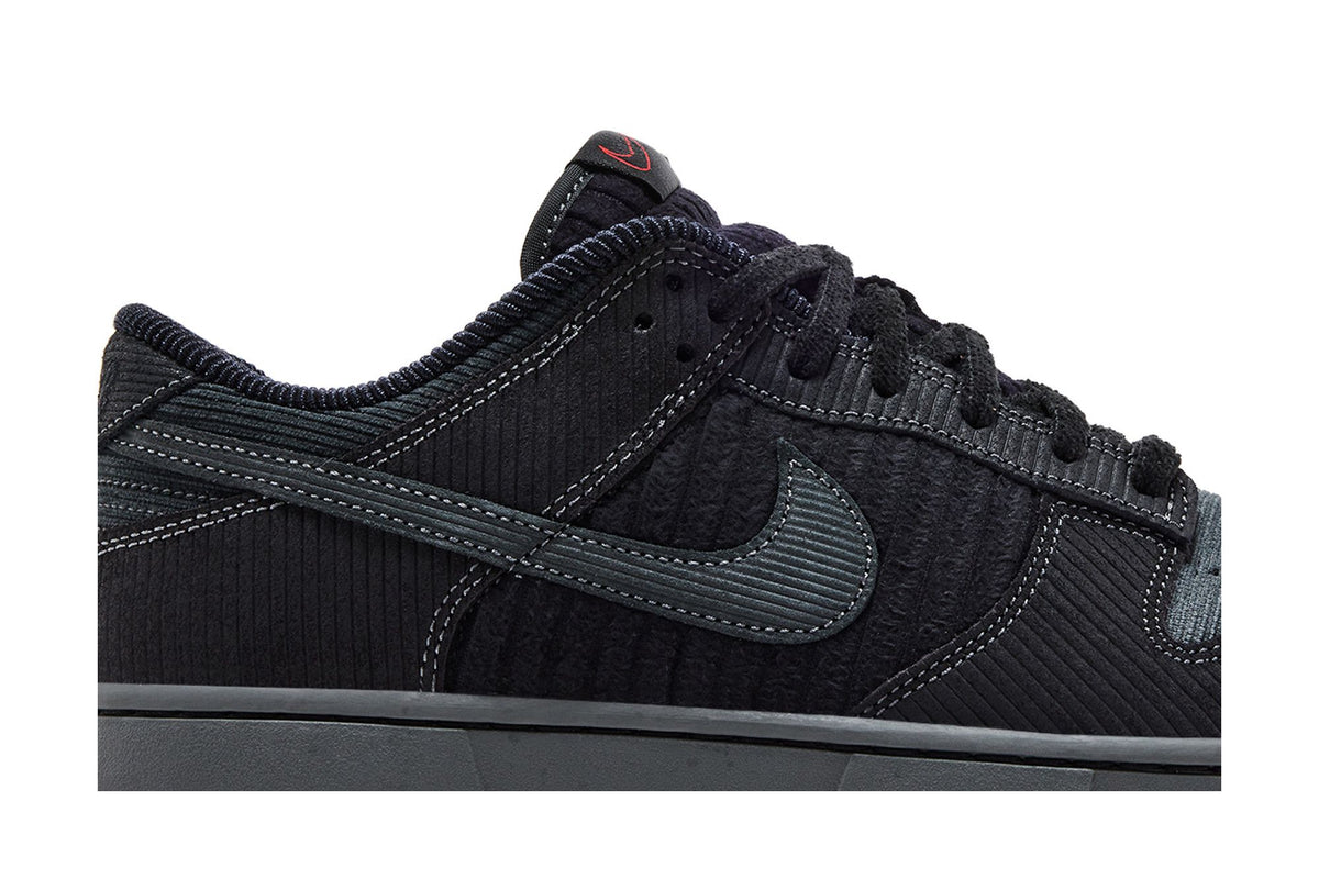 Nike Dunk Low Retro Premium Black Corduroy sneaker afbeelding 2 - stylecode IB7746-001