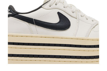Jordan 1 Low Triple Stack Sail Coconut Milk (Women's) sneaker afbeelding 2 - stylecode HV8288-100