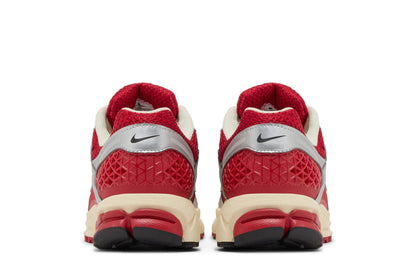 Nike Zoom Vomero 5 Gym Red Chrome sneaker afbeelding 6 - stylecode IM3486-600