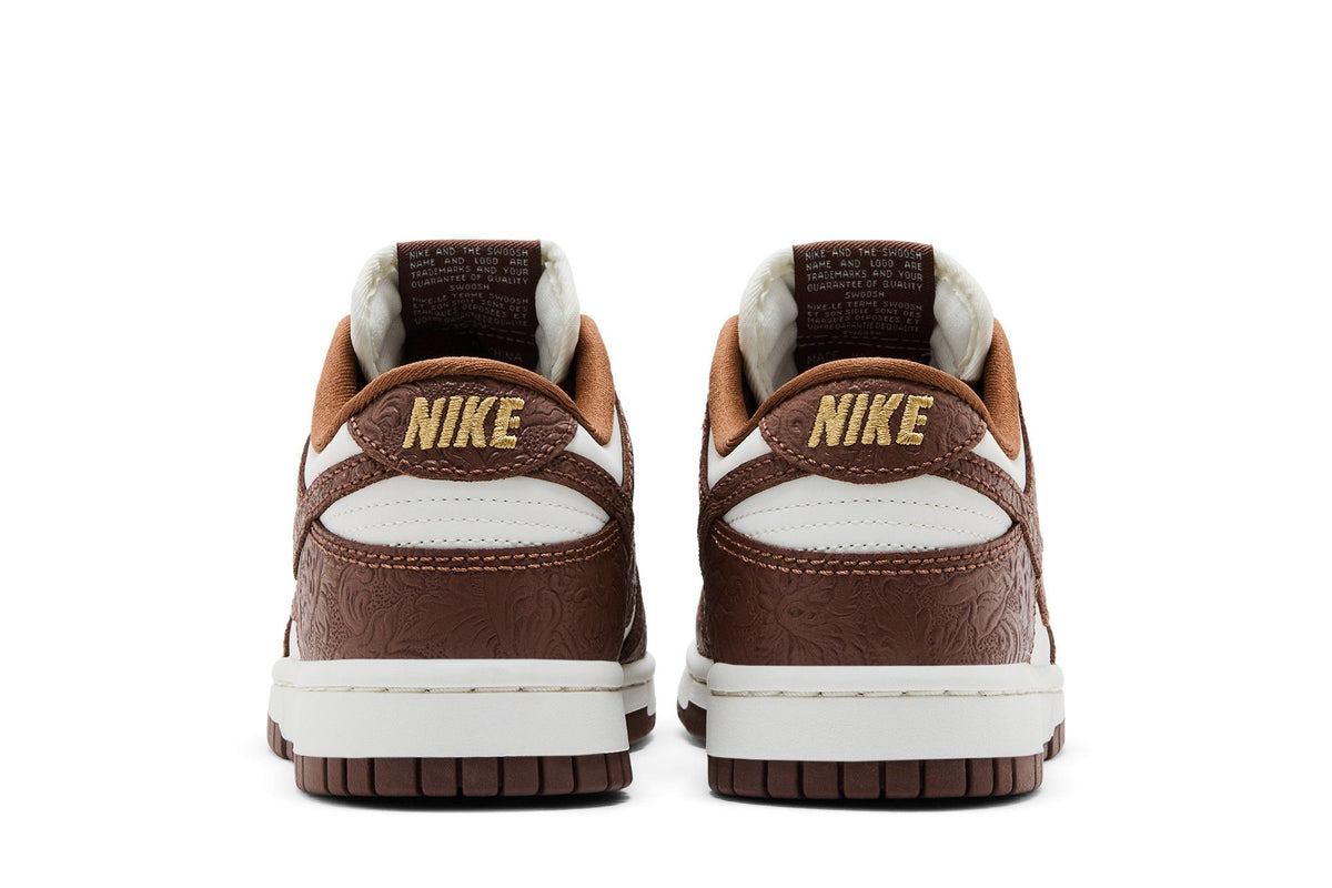 Nike Dunk Low Embossed Baroque Sail Fauna Brown (Women's) sneaker afbeelding 6 - stylecode IF3944-100