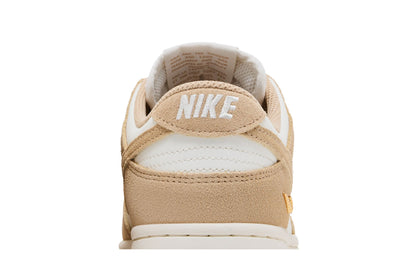 Nike Dunk Low Sail Metallic Gold Linen (Women's) sneaker afbeelding 7 - stylecode IO4244-101
