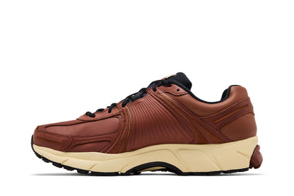 Nike Zoom Vomero 5 Swooshless Pony Sail sneaker afbeelding 3 - stylecode IO4555-200