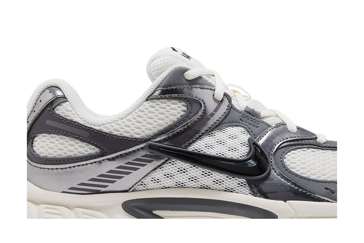 Nike V5 RNR Phantom Pencil Point sneaker afbeelding 2 - stylecode HJ5228-009