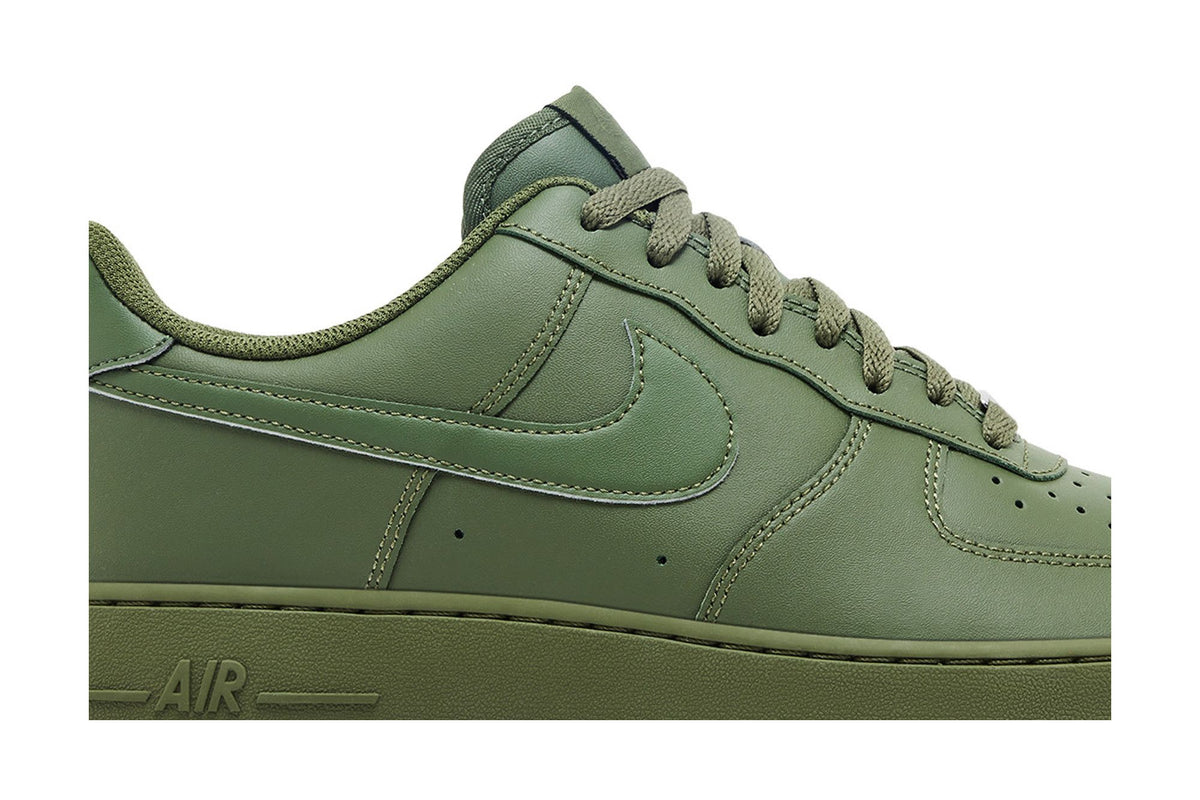 Nike Air Force 1 Low '07 Army Olive sneaker afbeelding 2 - stylecode IH1698-300