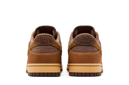 Nike Dunk Low Retro Premium Light British Tan Corduroy sneaker afbeelding 6 - stylecode IB7746-200