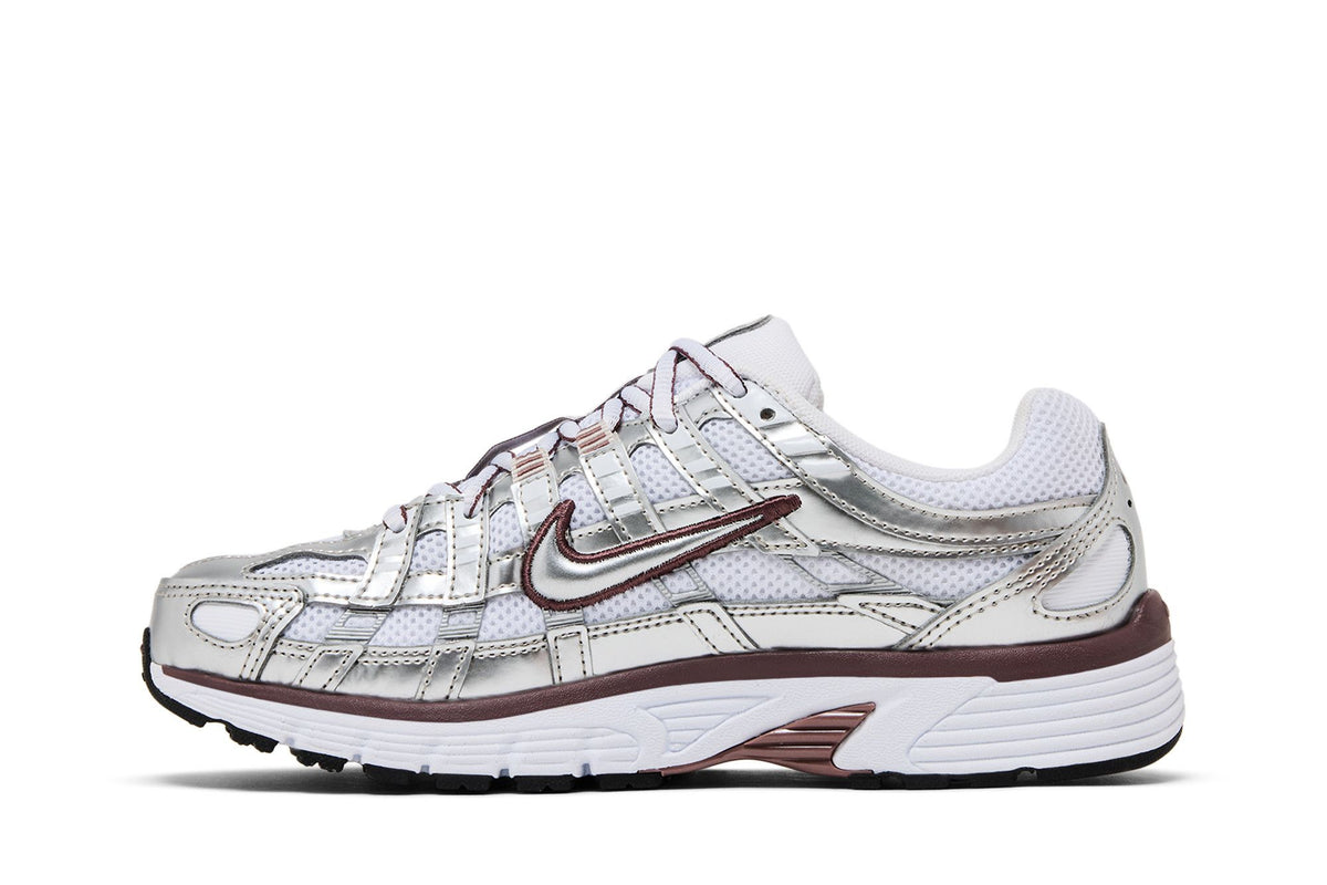 Nike P-6000 White Metallic Silver Tattoo (Women's) sneaker afbeelding 3 - stylecode BV1021-110