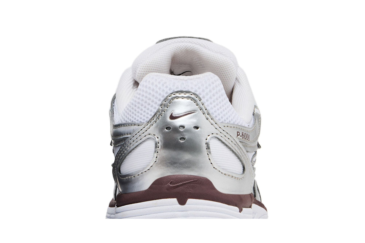 Nike P-6000 White Metallic Silver Tattoo (Women's) sneaker afbeelding 7 - stylecode BV1021-110