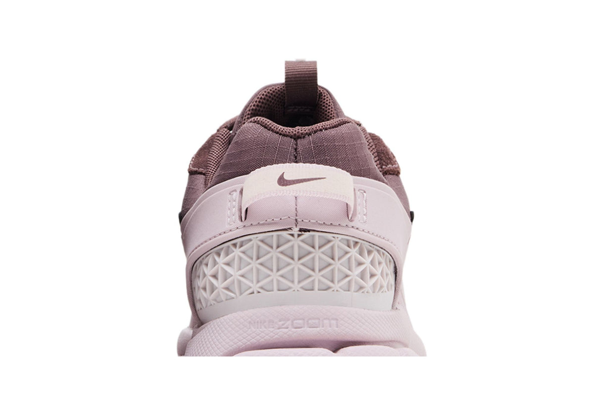 Nike Zoom Vomero 5 Roam Tattoo Particle Rose (Women's) sneaker afbeelding 7 - stylecode HQ2181-501