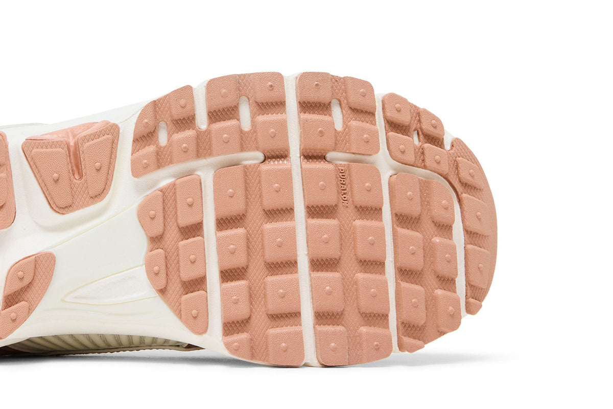 Nike Zoom Vomero 5 Rose Gold (Women's) sneaker afbeelding 5 - stylecode IQ9603-133