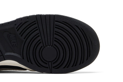 Nike Dunk Low Embossed Black Sail (Women's) sneaker afbeelding 5 - stylecode IF3944-001