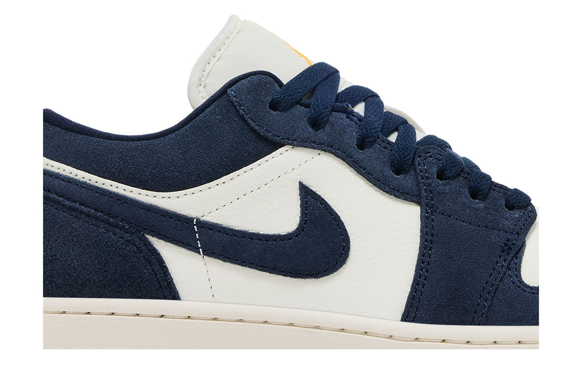 Jordan 1 Low SE Obsidian Suede sneaker afbeelding 2 - stylecode IO7448-400