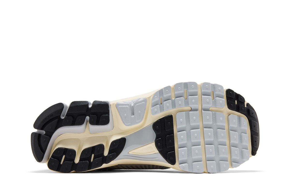 Nike Zoom Vomero 5 Grey Fog Chrome sneaker afbeelding 4 - stylecode IM3486-002