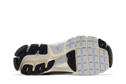 Nike Zoom Vomero 5 Grey Fog Chrome sneaker afbeelding 4 - stylecode IM3486-002