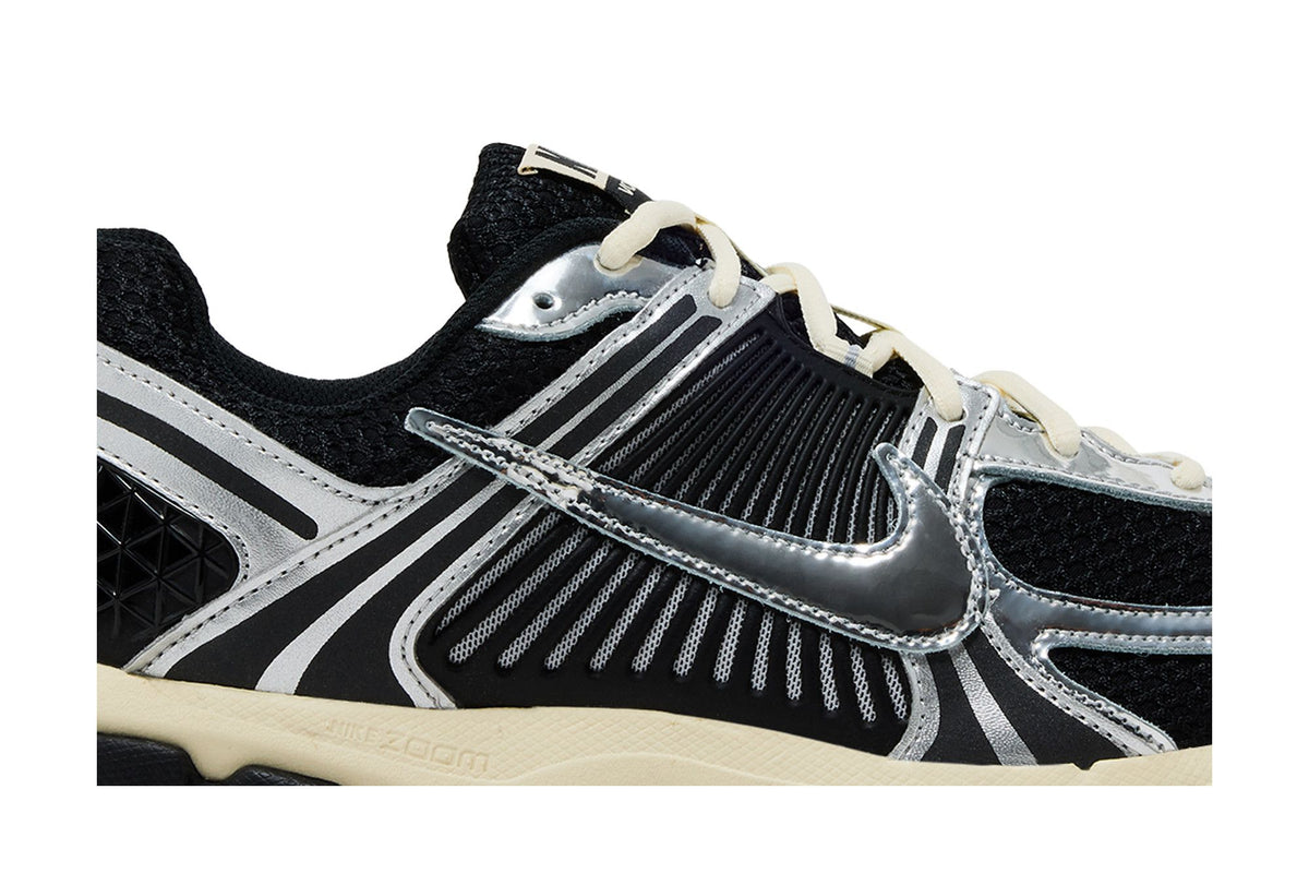 Nike Zoom Vomero 5 Black Metallic Silver Coconut Milk Chrome sneaker afbeelding 2 - stylecode IM3486-003