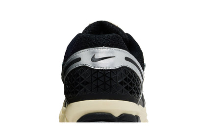 Nike Zoom Vomero 5 Black Metallic Silver Coconut Milk Chrome sneaker afbeelding 7 - stylecode IM3486-003