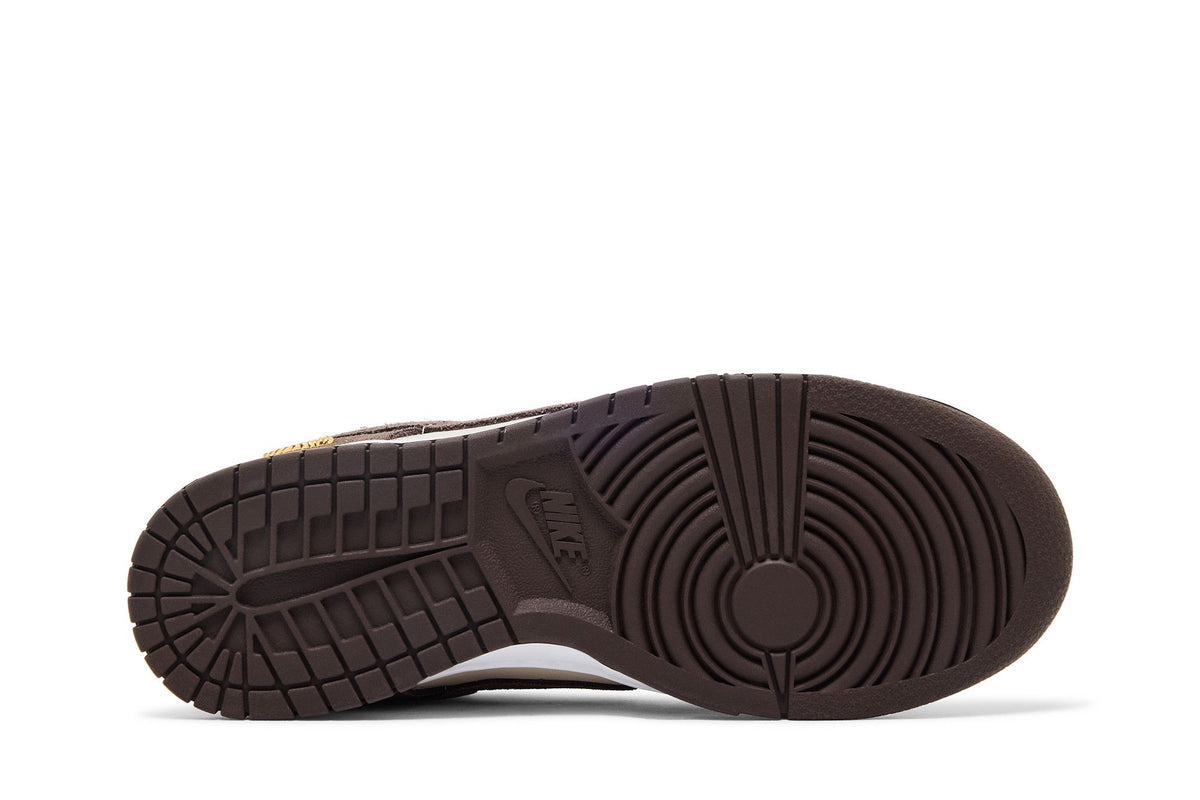 Nike Dunk Low Light Orewood Baroque Brown (Women's) sneaker afbeelding 4 - stylecode IO4244-102
