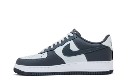 Nike Air Force 1 Low '07 Photon Dust Dark Grey sneaker afbeelding 3 - stylecode FJ4146-004