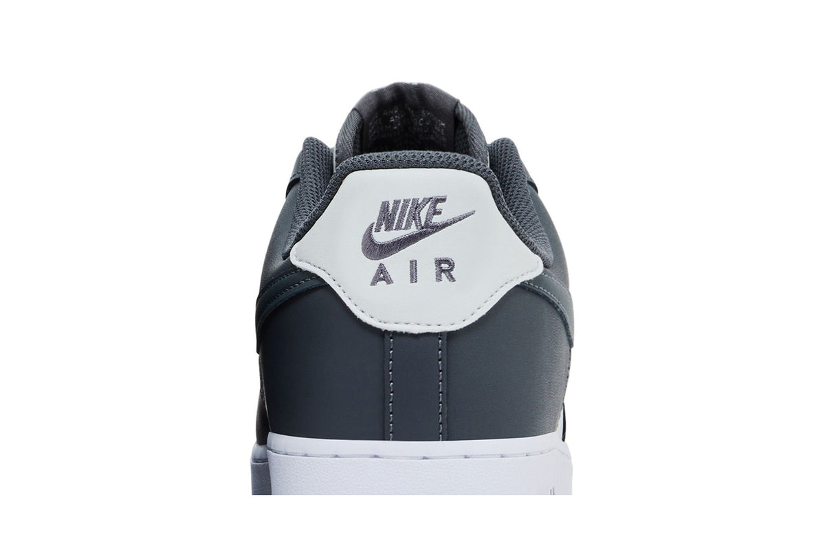 Nike Air Force 1 Low '07 Photon Dust Dark Grey sneaker afbeelding 7 - stylecode FJ4146-004
