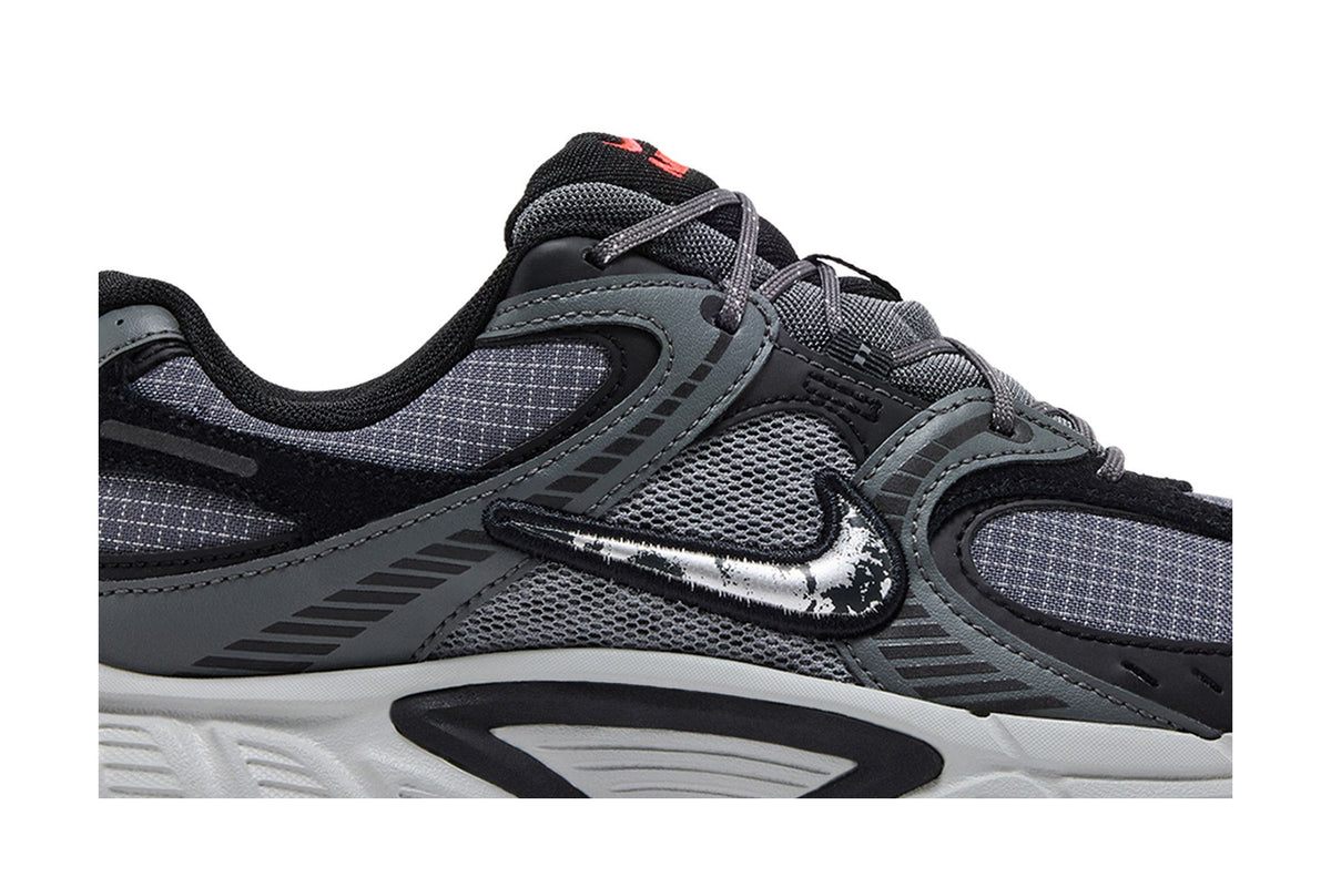 Nike V5 RNR SE Iron Grey Metallic Silver sneaker afbeelding 2 - stylecode IM6769-068