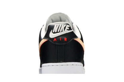 Nike Air Force 1 Low '07 LV8 Worldwide Pack Black Flash Crimson sneaker afbeelding 7 - stylecode CK6924-001