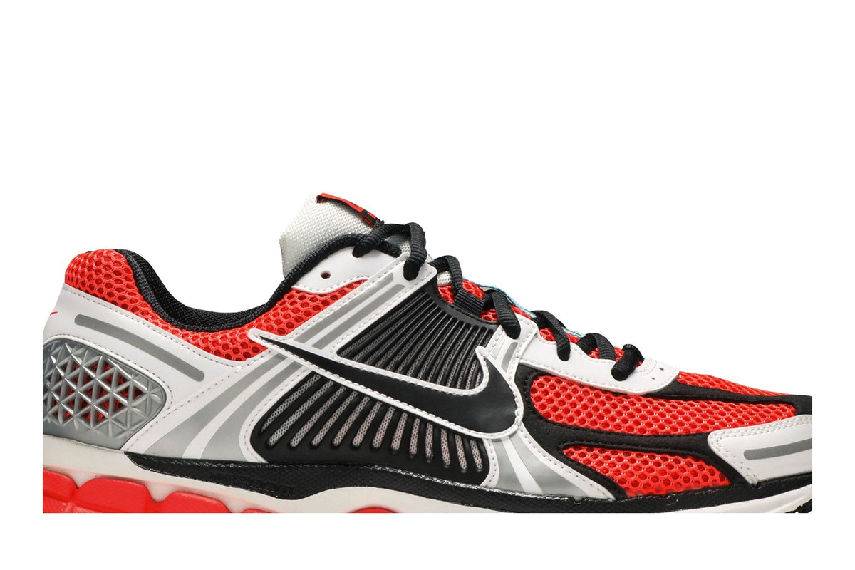 Nike Zoom Vomero 5 Bright Crimson sneaker afbeelding 2 - stylecode CZ8667-600