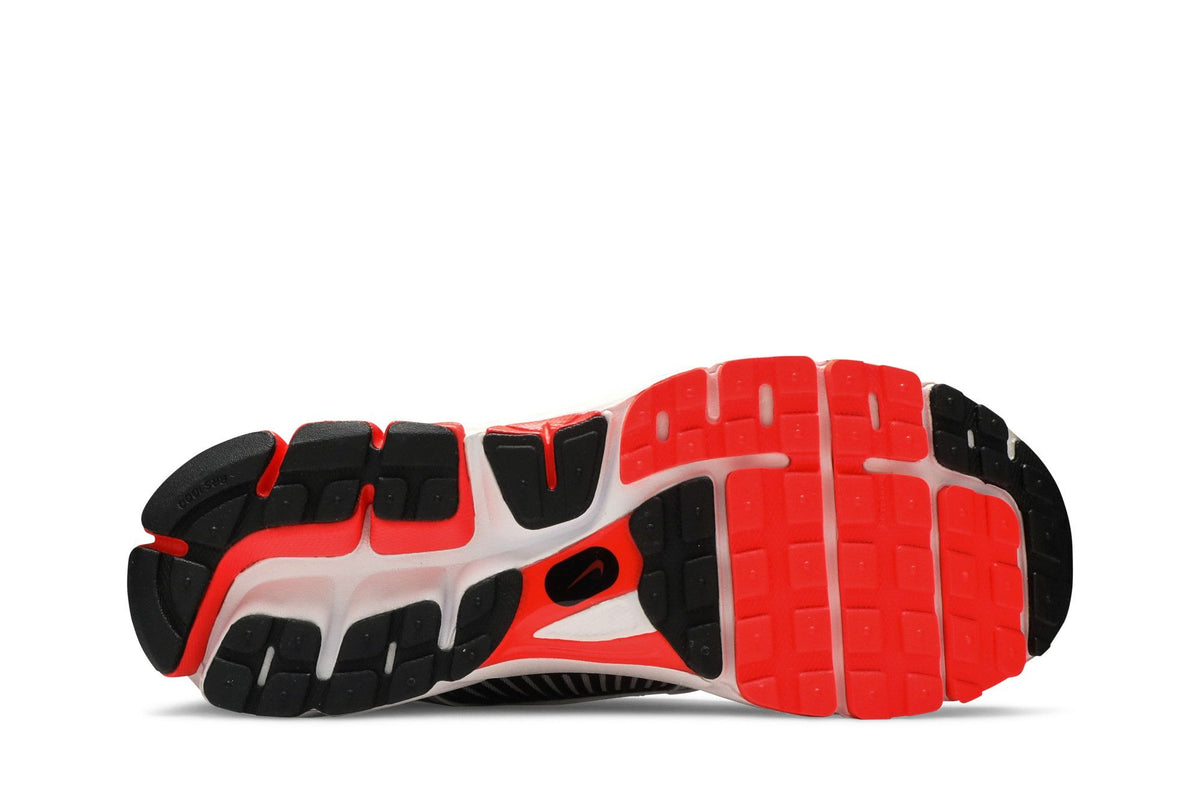 Nike Zoom Vomero 5 Bright Crimson sneaker afbeelding 4 - stylecode CZ8667-600