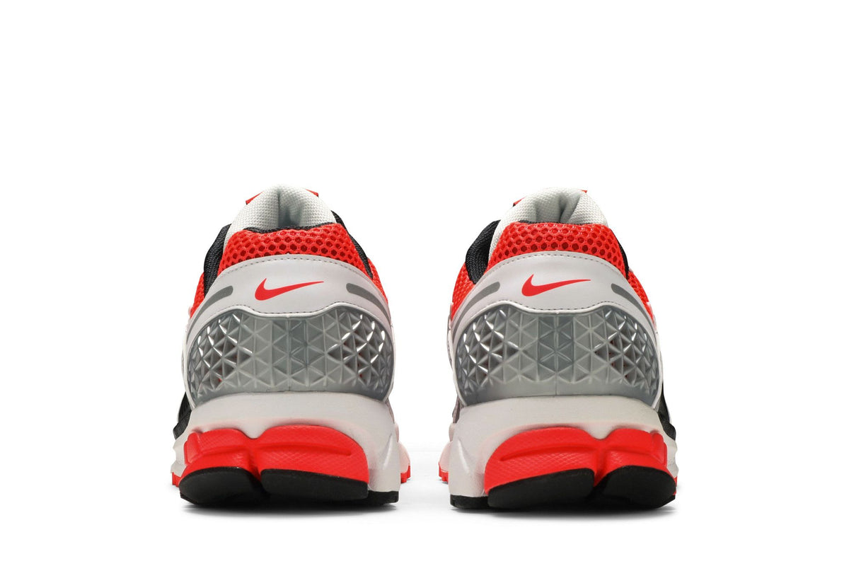 Nike Zoom Vomero 5 Bright Crimson sneaker afbeelding 6 - stylecode CZ8667-600