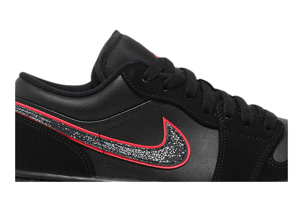 Jordan 1 Low Black Red Orbit sneaker afbeelding 2 - stylecode CK3022-006